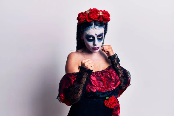 Jeune Femme Portant Jour Mexicain Maquillage Mort Prêt Battre Avec — Photo