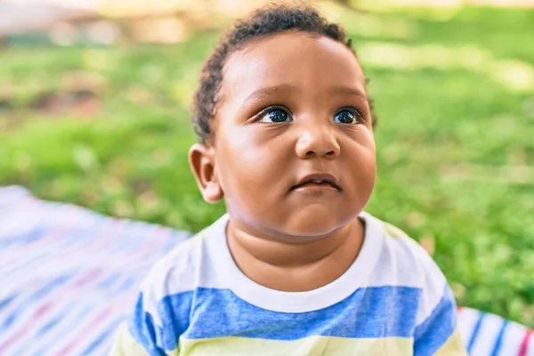 Adorable African American Toddler Sitting Grass Park — Stock Photo, Image