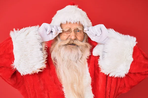 Alter Älterer Mann Mit Grauen Haaren Und Langem Bart Weihnachtsmann — Stockfoto