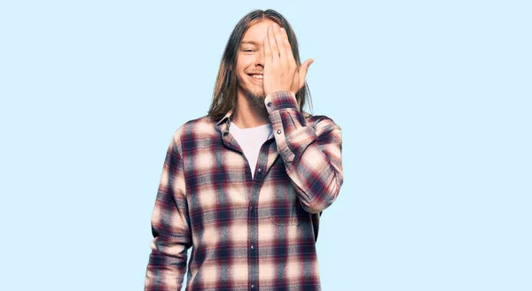 Handsome Caucasian Man Long Hair Wearing Hipster Shirt Covering One — Stock Photo, Image