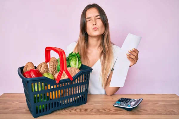 Beautiful Caucasian Woman Holding Supermarket Basket Groceries List Looking Camera — Stock Photo, Image