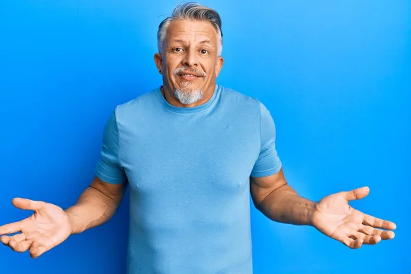 Hombre Pelo Gris Mediana Edad Que Usa Ropa Casual Sin —  Fotos de Stock