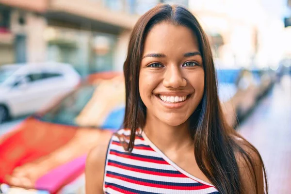 Young Latin Girl Smiling Happy Walking City — Stock Photo, Image