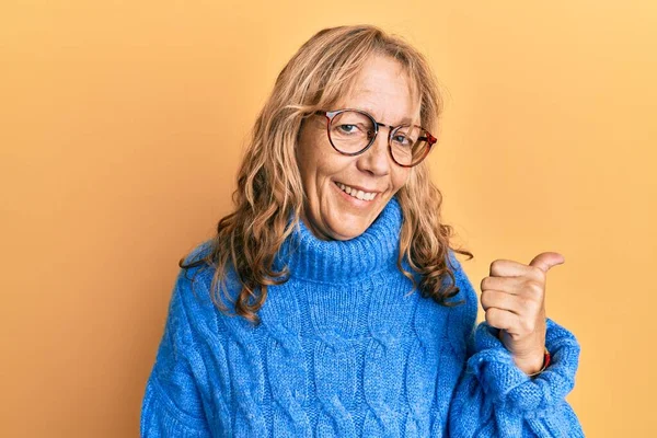 Middle Age Blonde Woman Wearing Glasses Casual Winter Sweater Smiling — Stock Photo, Image