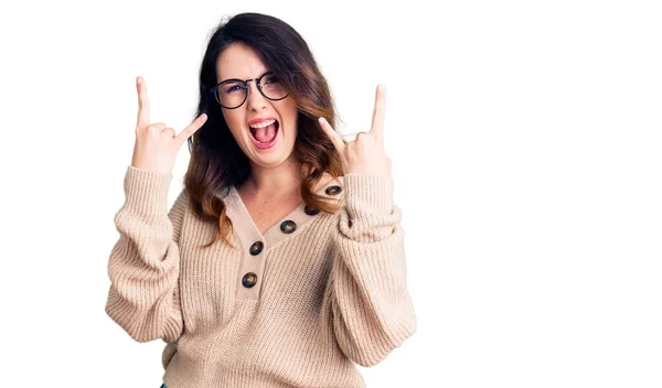 Beautiful Young Brunette Woman Wearing Casual Clothes Glasses Shouting Crazy — Stock Photo, Image