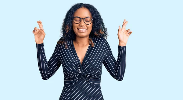 Young African American Woman Wearing Casual Clothes Glasses Gesturing Finger — Stock Photo, Image