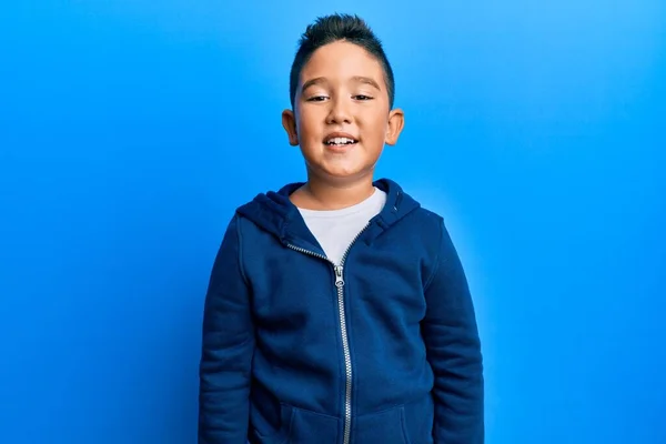 Μικρό Αγόρι Ισπανόφωνο Παιδί Φορώντας Casual Σπορ Σακάκι Ένα Χαρούμενο — Φωτογραφία Αρχείου