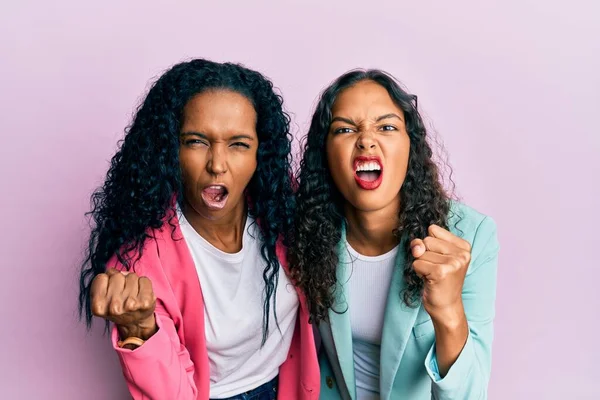 Mãe Filha Afro Americana Vestindo Estilo Negócio Irritado Louco Levantando — Fotografia de Stock