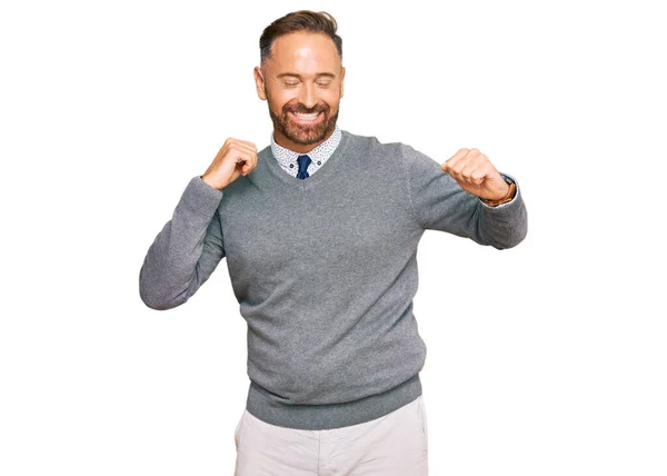 Bonito Homem Meia Idade Vestindo Roupas Negócios Dançando Feliz Alegre — Fotografia de Stock