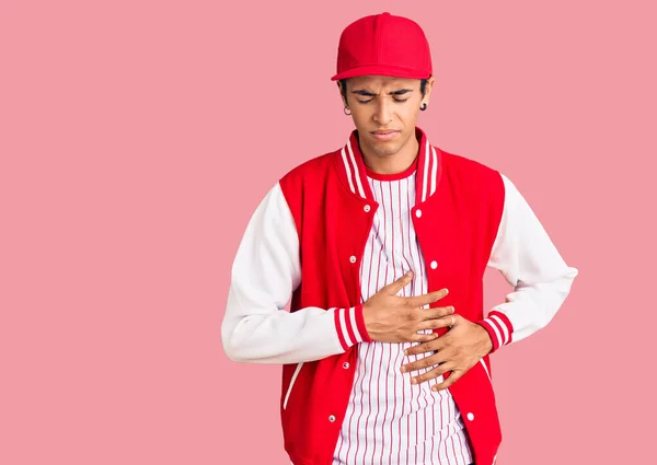 Jovem Afro Americano Vestindo Uniforme Beisebol Com Mão Estômago Porque — Fotografia de Stock