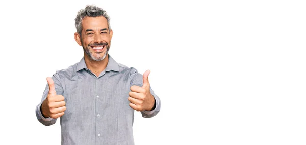 Hombre Pelo Gris Mediana Edad Que Usa Ropa Casual Que —  Fotos de Stock