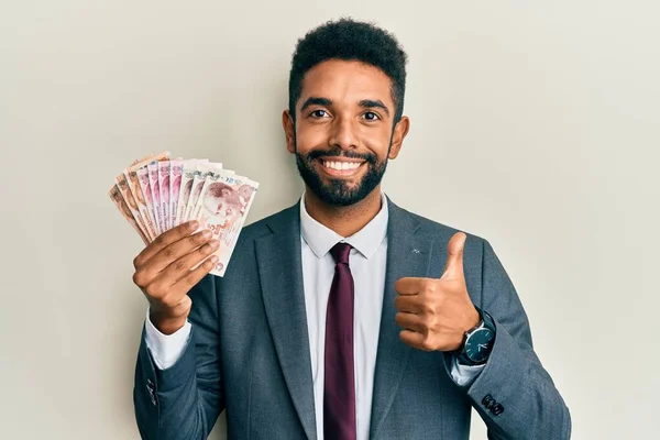 Jóképű Fiatal Spanyol Üzletember Kezében Török Líra Bankjegyek Mosolyogva Boldog — Stock Fotó