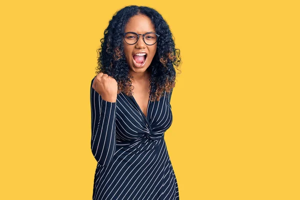 Young African American Woman Wearing Casual Clothes Glasses Angry Mad — Stock Photo, Image