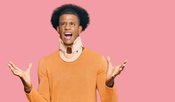 African American Man Afro Hair Wearing Cervical Neck Collar Crazy — Stock Photo, Image