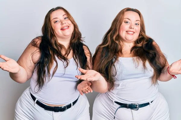 Size Caucasian Sisters Woman Wearing Casual White Clothes Clueless Confused — Stock Photo, Image