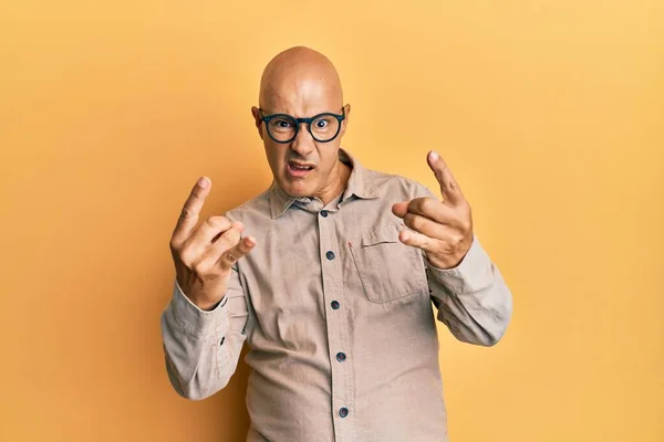 Homem Careca Meia Idade Vestindo Roupas Casuais Óculos Gritando Com — Fotografia de Stock