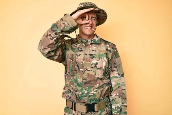 Young Handsome Man Wearing Camouflage Army Uniform Doing Gesture Hand — Stock Photo, Image