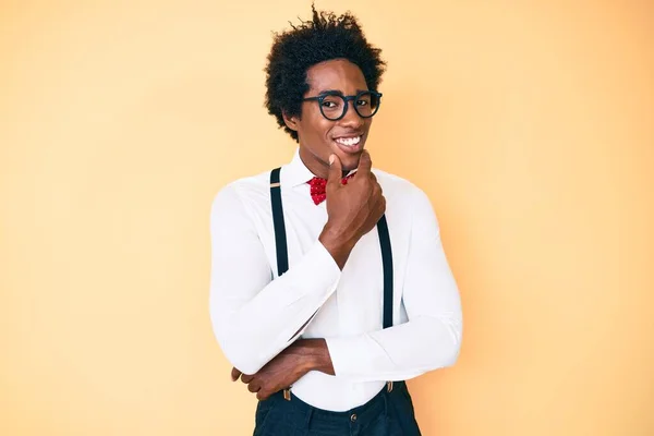 Handsome African American Man Afro Hair Wearing Hipster Elegant Look — Stock Photo, Image