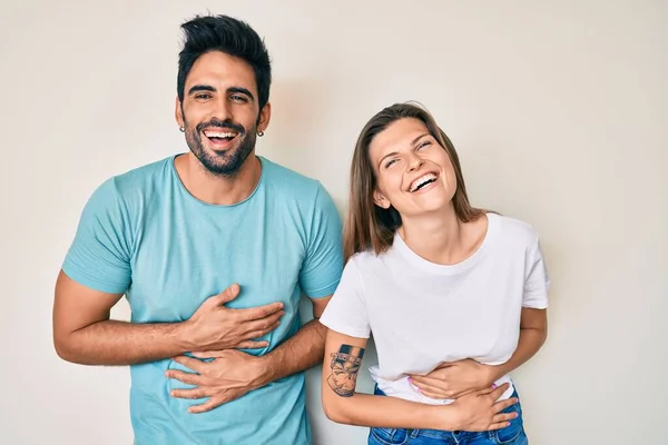 Bela Jovem Casal Namorado Namorada Juntos Sorrindo Rindo Duro Voz — Fotografia de Stock