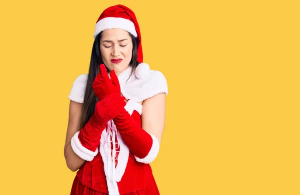 Jovem Bela Mulher Caucasiana Vestindo Traje Papai Noel Sofrendo Dor — Fotografia de Stock