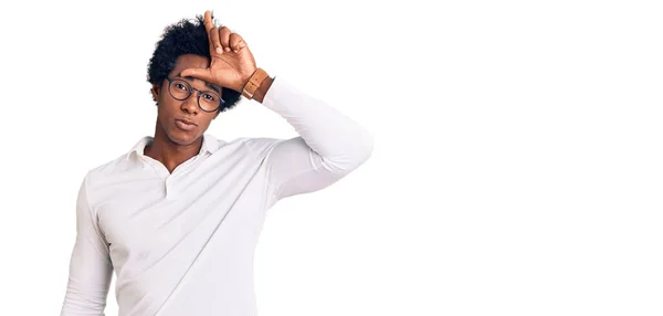 Hombre Afroamericano Guapo Con Pelo Afro Usando Ropa Casual Gafas —  Fotos de Stock