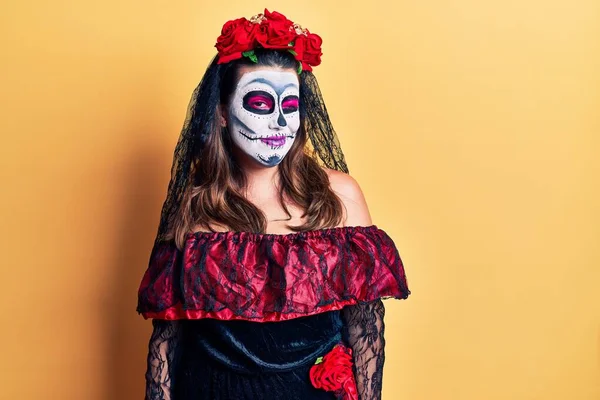 Young Woman Wearing Day Dead Costume Yellow Winking Looking Camera — Stock Photo, Image