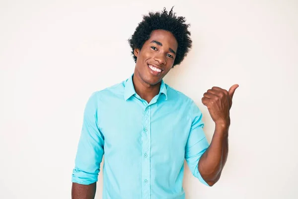 Handsome African American Man Afro Hair Wearing Casual Clothes Smiling — Stock Photo, Image