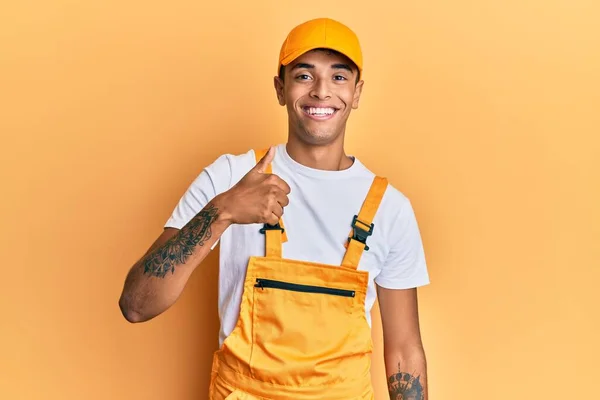 Young Handsome African American Man Wearing Handyman Uniform Yellow Background — Stock Photo, Image