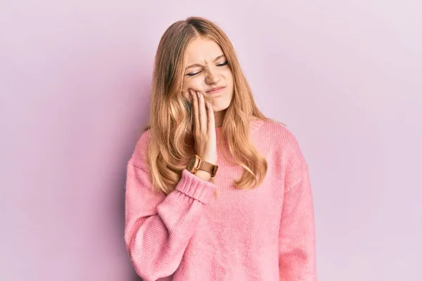 Beautiful Young Caucasian Girl Wearing Casual Clothes Touching Mouth Hand — Stock Photo, Image