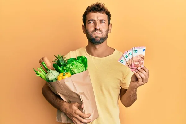 Bell Uomo Con Barba Che Tiene Spesa Banconote Euro Che — Foto Stock