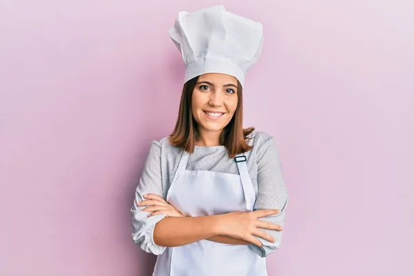 Ung Blond Kvinna Bär Professionell Kock Uniform Och Hatt Skrika — Stockfoto