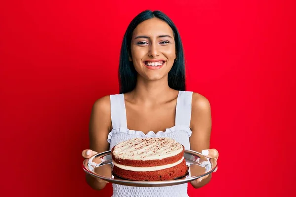 Young Brunette Woman Holding Carrot Cake Smiling Laughing Hard Out — Stock Photo, Image