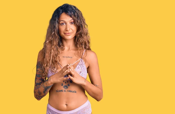 Young Hispanic Woman Tattoo Wearing Lingerie Hands Together Fingers Crossed — Stock Photo, Image