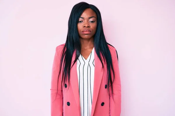 Junge Afrikanisch Amerikanische Frau Businesskleidung Deprimiert Und Besorgt Über Die — Stockfoto
