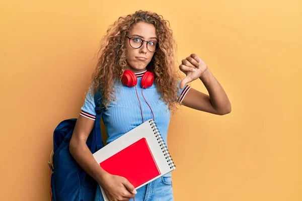 Beautiful Caucasian Teenager Girl Wearing Student Backpack Holding Books Angry — Stock Photo, Image