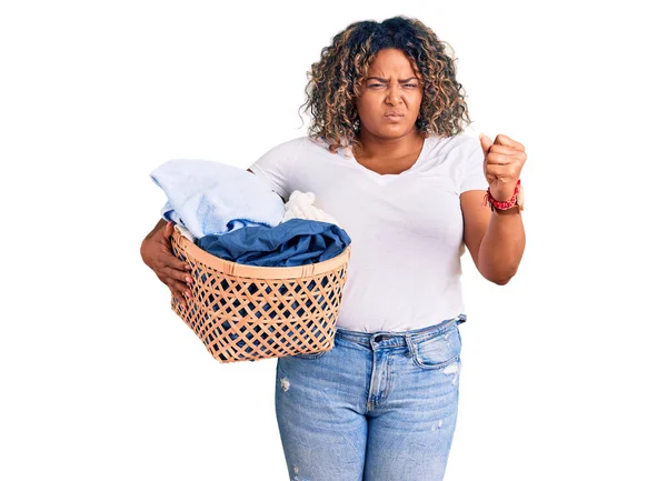 Young African American Size Woman Holding Laundry Basket Annoyed Frustrated — Stock Photo, Image