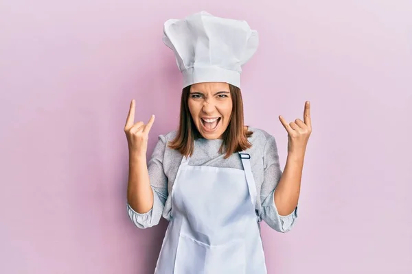 Mujer Rubia Joven Con Uniforme Cocinero Profesional Sombrero Sonriendo Con — Foto de Stock