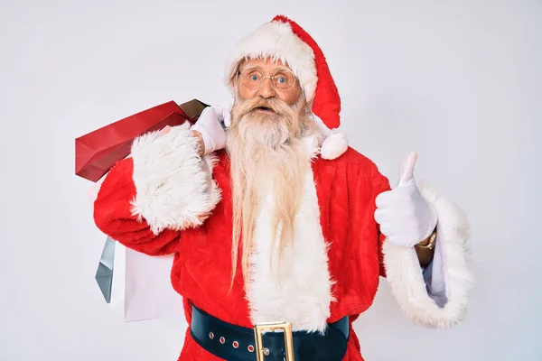 Old Senior Man Grey Hair Long Beard Wearing Santa Claus — Fotografia de Stock