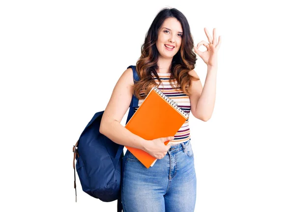 Mooie Jonge Brunette Vrouw Dragen Student Rugzak Huilende Boeken Doen — Stockfoto