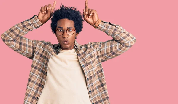 Handsome African American Man Afro Hair Wearing Casual Clothes Glasses — Stock Photo, Image