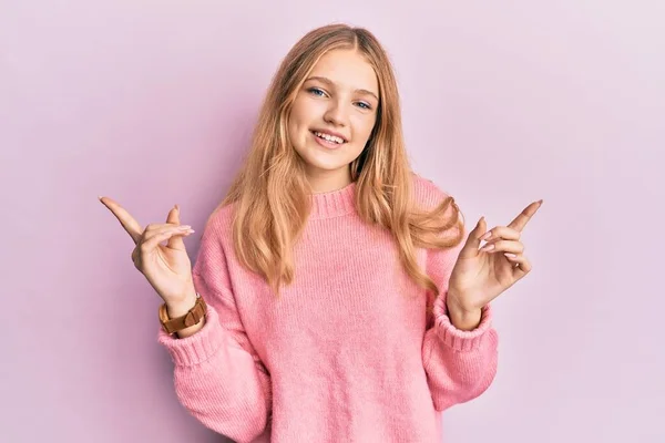 Beautiful Young Caucasian Girl Wearing Casual Clothes Smiling Confident Pointing — Stock Photo, Image