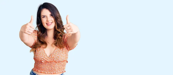 Beautiful Young Brunette Woman Wearing Casual Clothes Approving Doing Positive — Stock Photo, Image