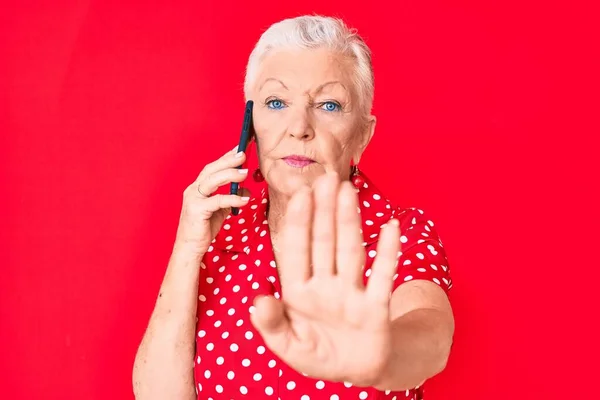 Senior Belle Femme Avec Les Yeux Bleus Les Cheveux Gris — Photo