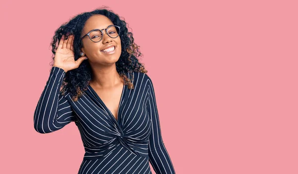 Young African American Woman Wearing Casual Clothes Glasses Smiling Hand — Stock Photo, Image