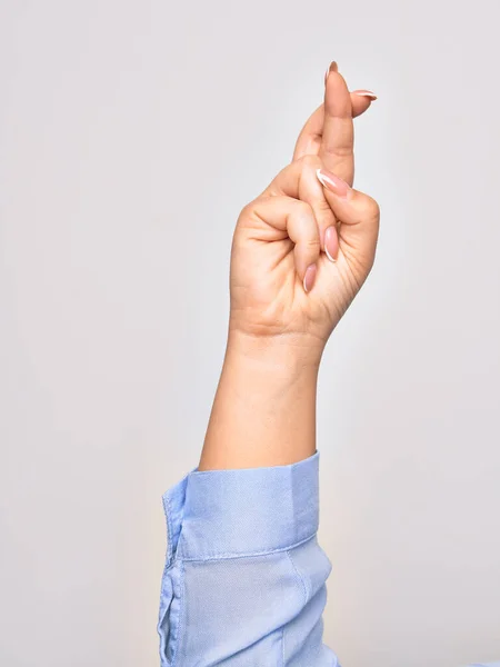 Mão Jovem Caucasiana Fazendo Sinal Sorte Com Dedos Cruzados Sobre — Fotografia de Stock