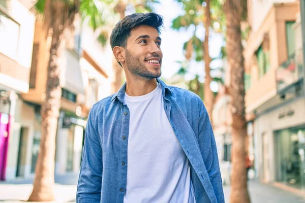 Young Latin Man Smiling Happy Walking City — Stock Photo, Image