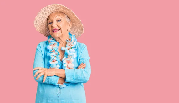 Senior Beautiful Woman Blue Eyes Grey Hair Wearing Summer Hat — Stock Photo, Image