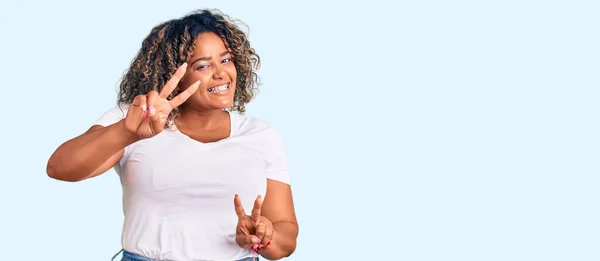 Young African American Size Woman Wearing Casual Clothes Smiling Looking — Stock Photo, Image