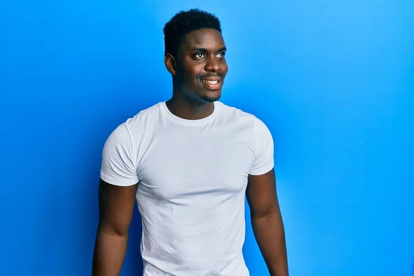 Handsome Black Man Wearing Casual White Shirt Looking Side Relax — 图库照片