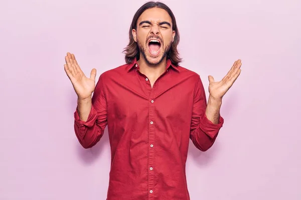 Jeune Homme Beau Portant Des Vêtements Travail Célébrant Fou Fou — Photo